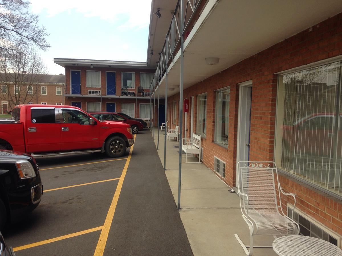 Budget Inn Near Westrock Covington Extérieur photo